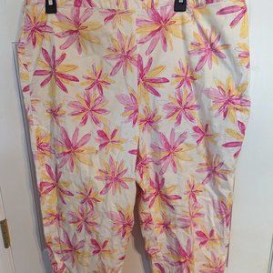 Casual Corner Annex Woman Pink Yellow & White Floral Lined Stretch Capris sz 18W
